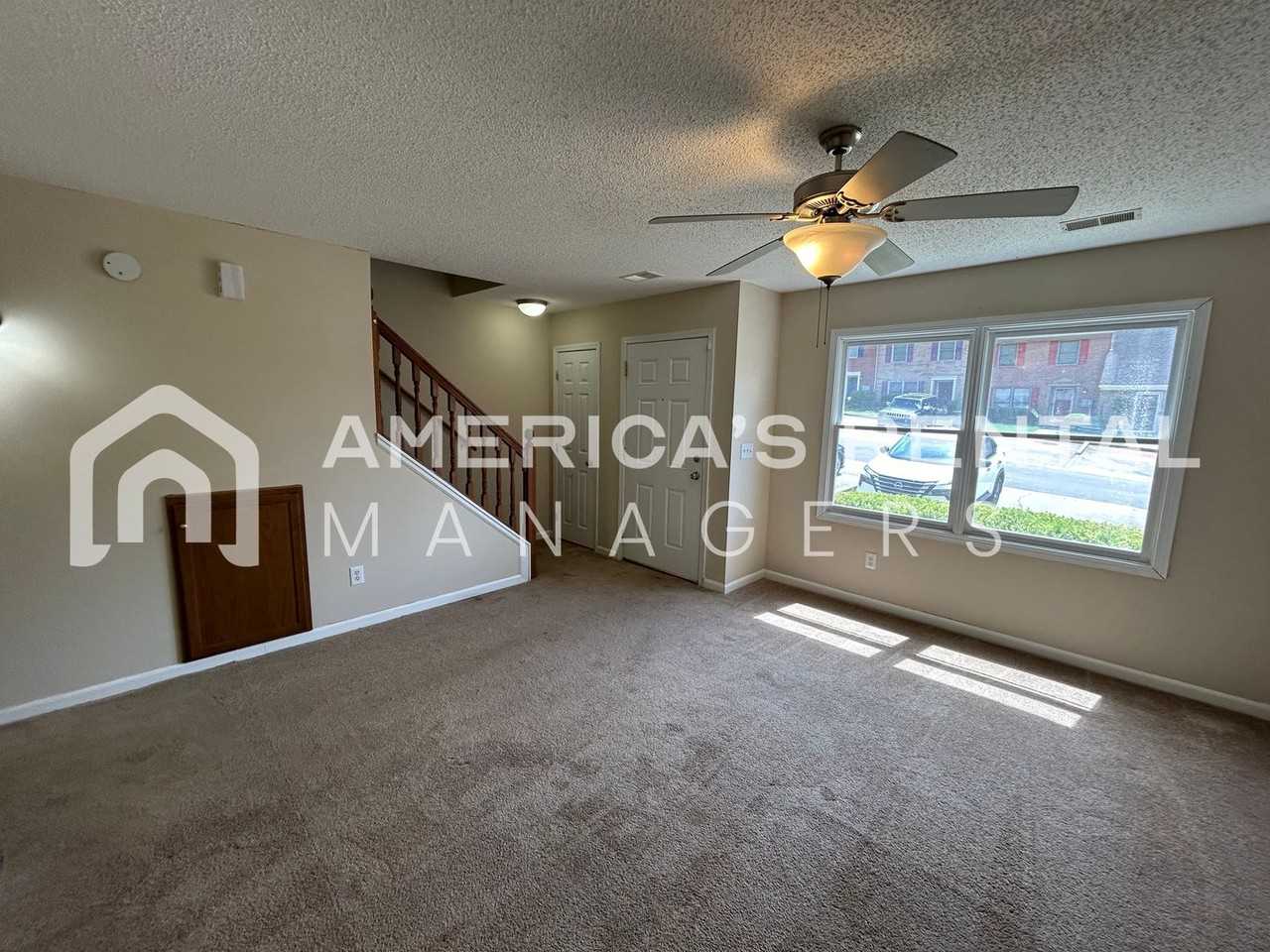 5136 Falling Creek Ln - Photo 7 of 32