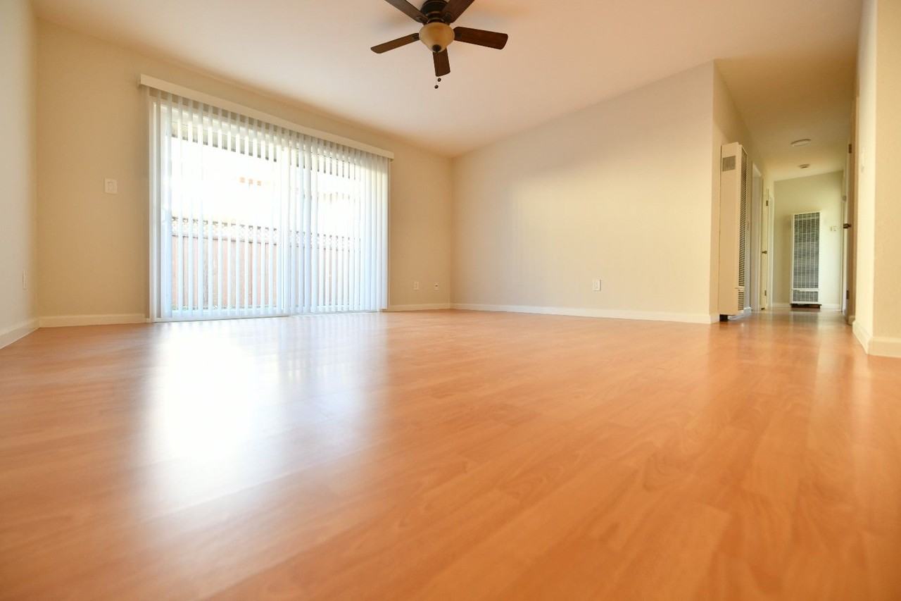 900 Alvarez Avenue - Photo 7 of 24