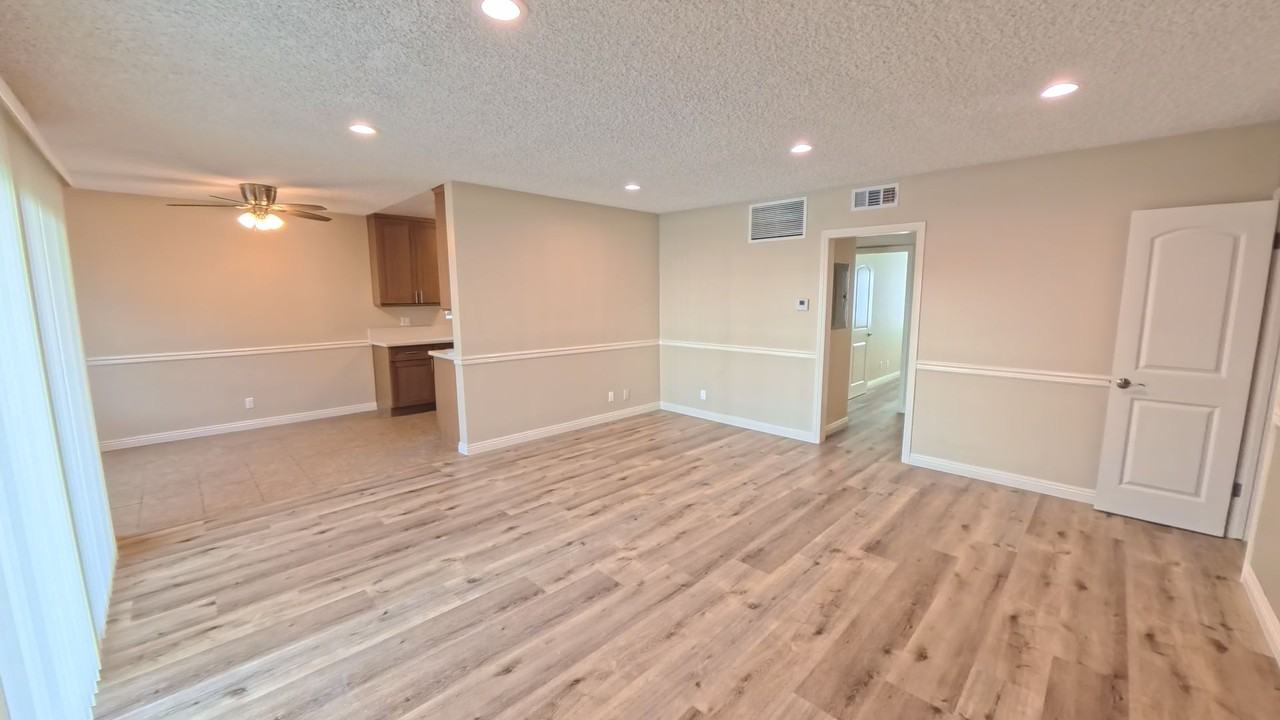 Large and Refurbished 1,2,and 3 Bedroom Comfortable Units - Photo 7 of 50