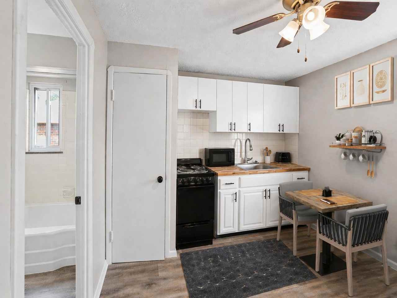 4701 Broadview Road - Photo 3 of 28