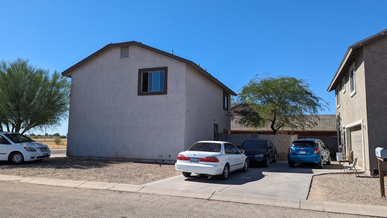 392 E Dirkley Ave #NA - Photo 3 of 21