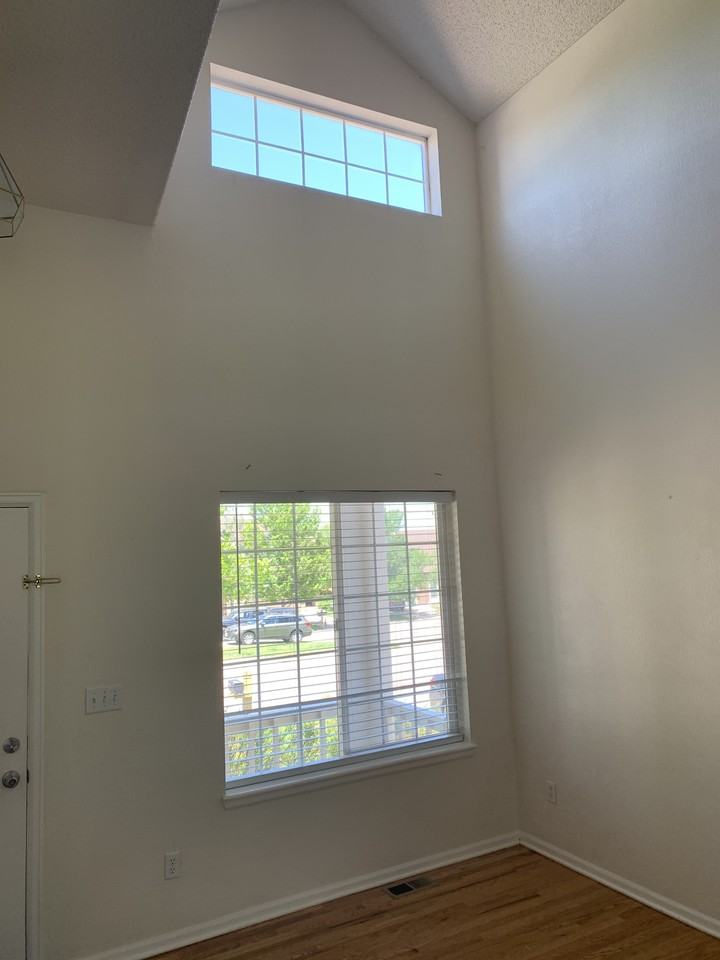 3190 E Yarrow Cir #NA - Photo 2 of 8