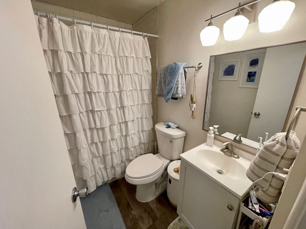 2555 N Farwell Ave - Photo 7 of 7