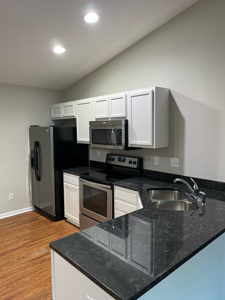 10770 N Park Ave #NA - Photo 5 of 18