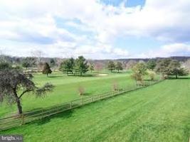 featured image of 125 Clubhouse Dr Sw #F3