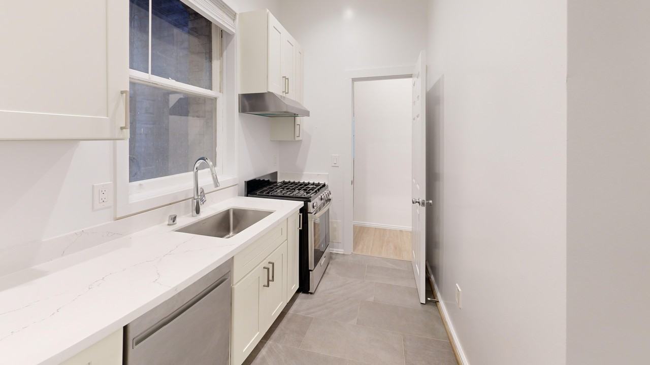 691 O'Farrell Street - Photo 4 of 16