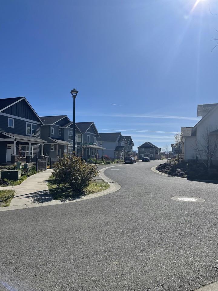 401 Creekside Way #A - Photo 2 of 17