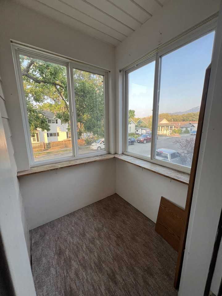 201 W Geyser St #A - Photo 7 of 31