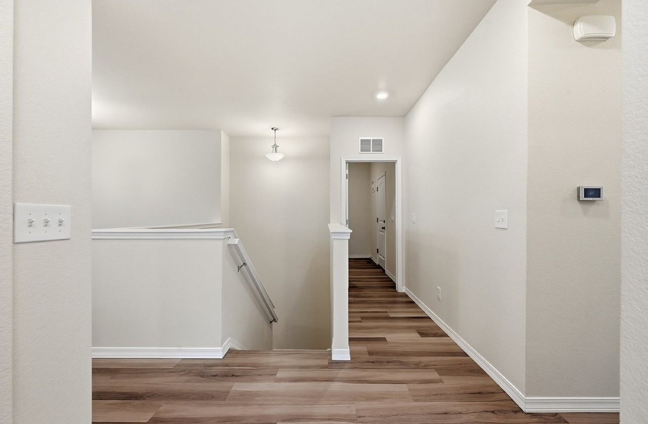 5707 Heathland Ter - Photo 2 of 43