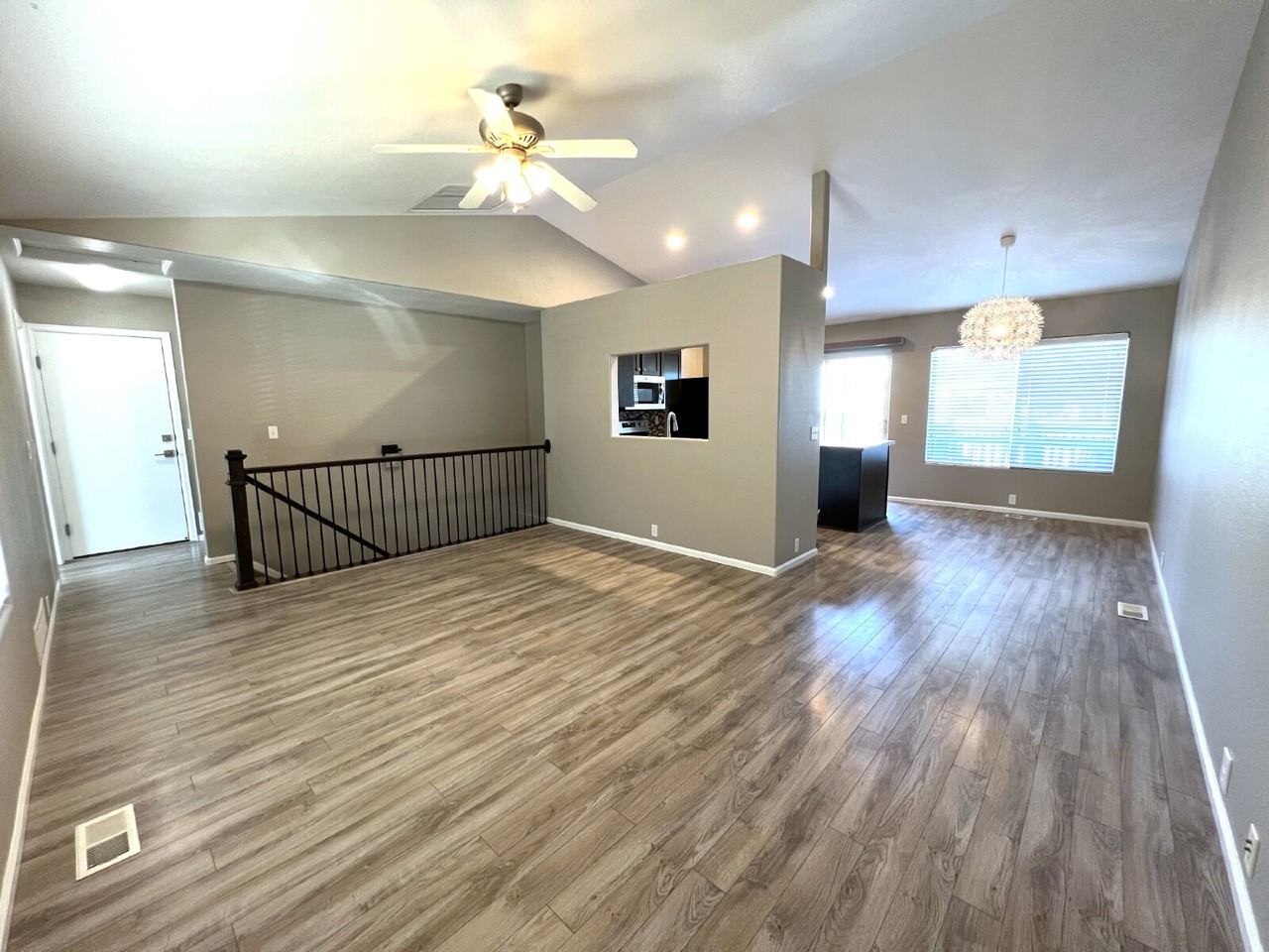 6395 Casual Dr - Photo 5 of 24