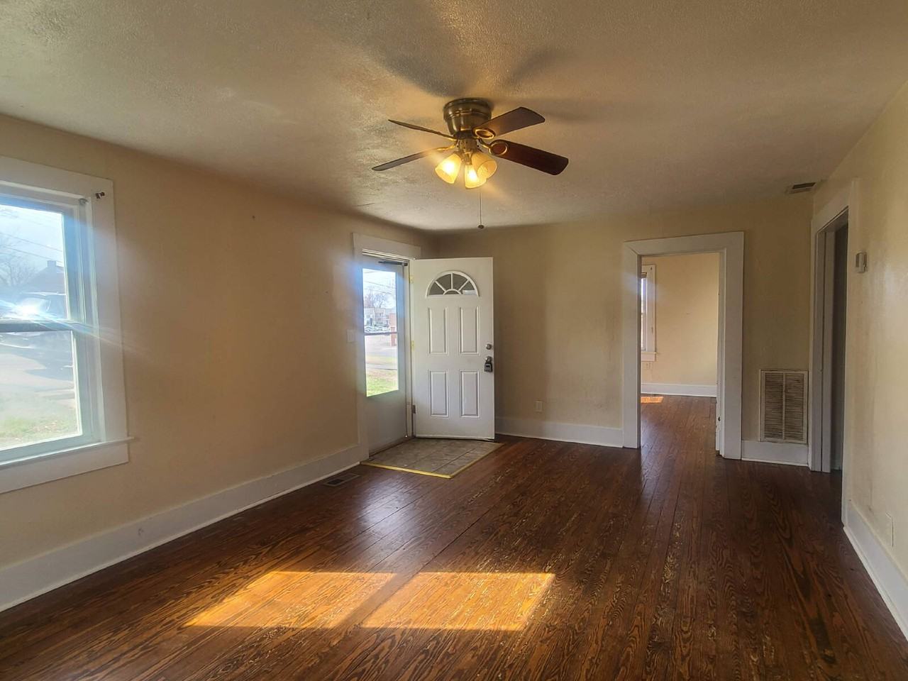 500 Claiborne Ave - Photo 3 of 20