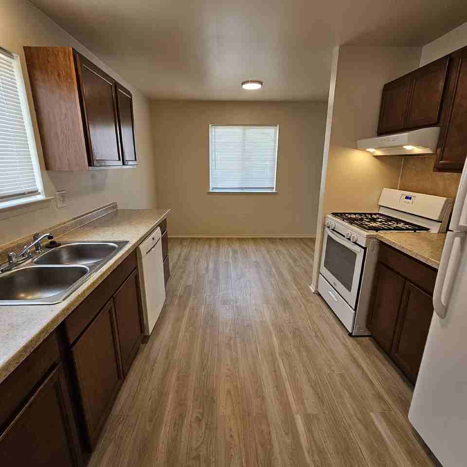 34264 Genereaux St - Photo 6 of 18