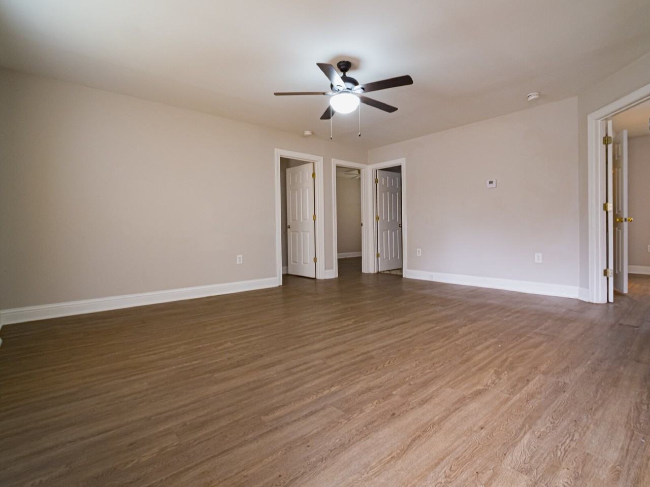 807 King Arthur Dr - Photo 4 of 29