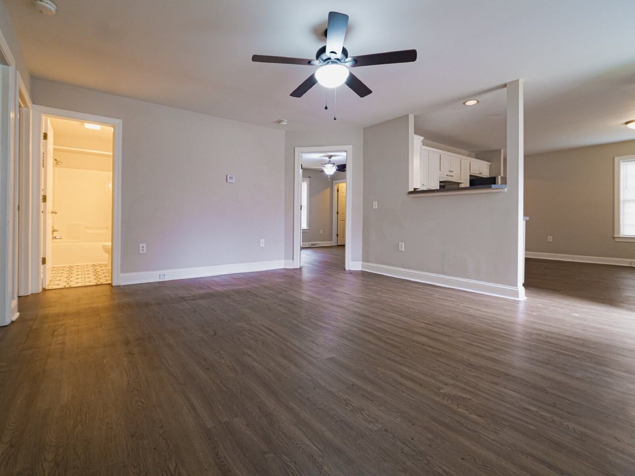 807 King Arthur Dr - Photo 5 of 29