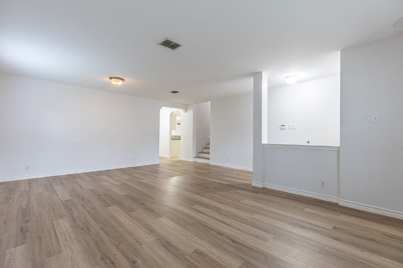 228 Sophia Cir - Photo 6 of 42