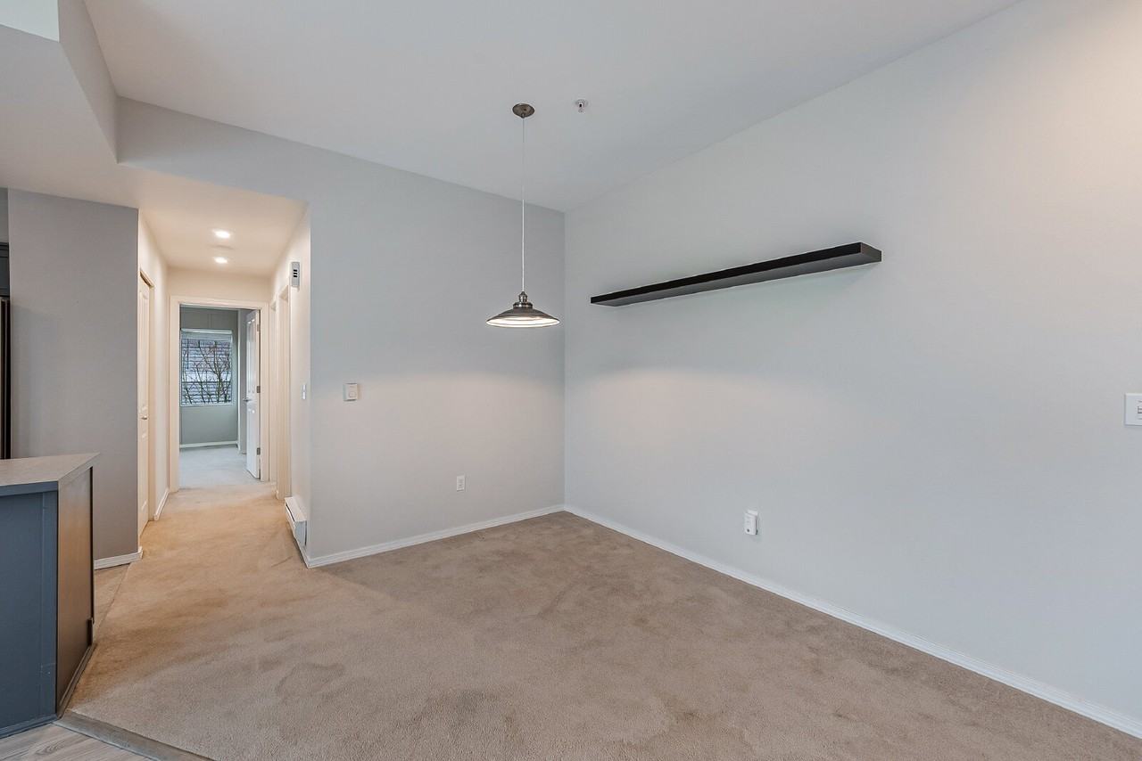 6401 Hazel Ave Se - Photo 5 of 20