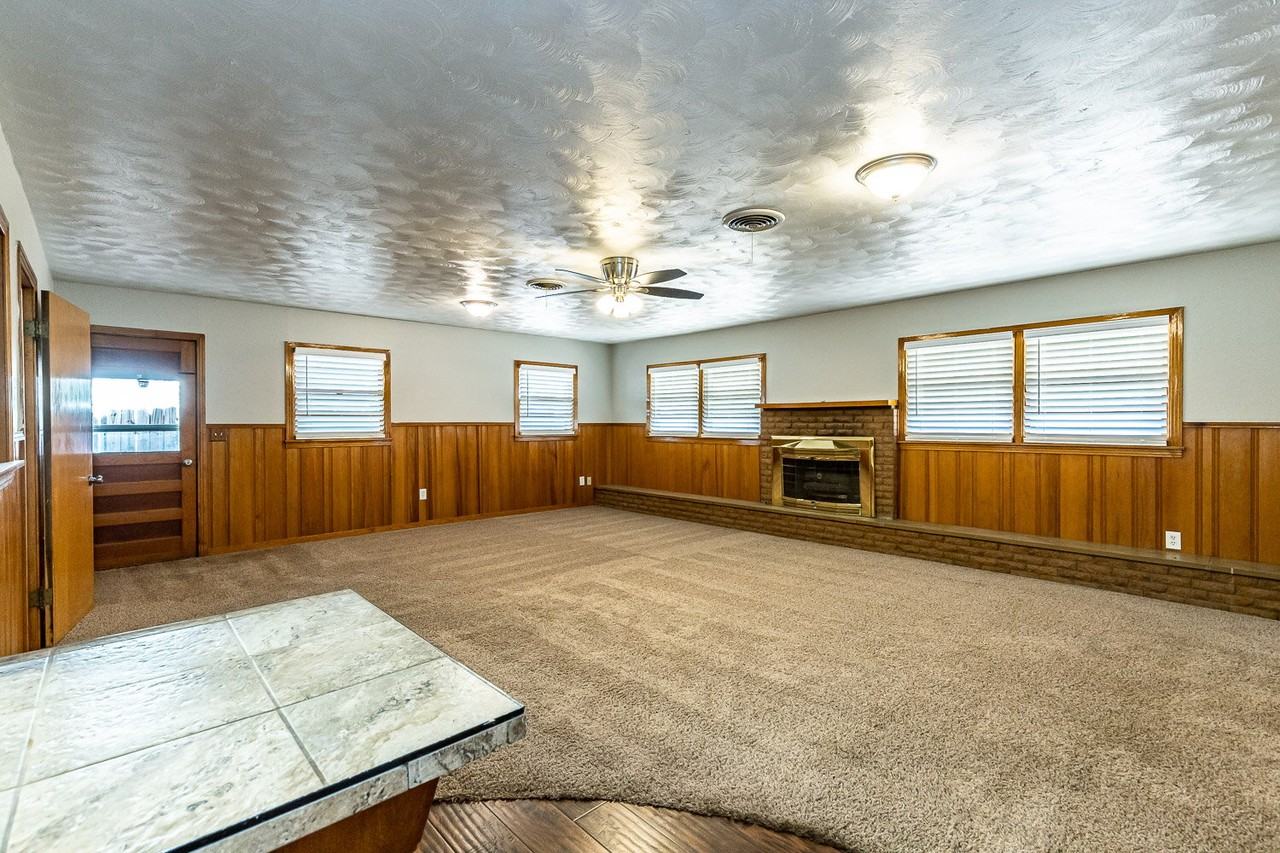 2603 39th St - Photo 6 of 19