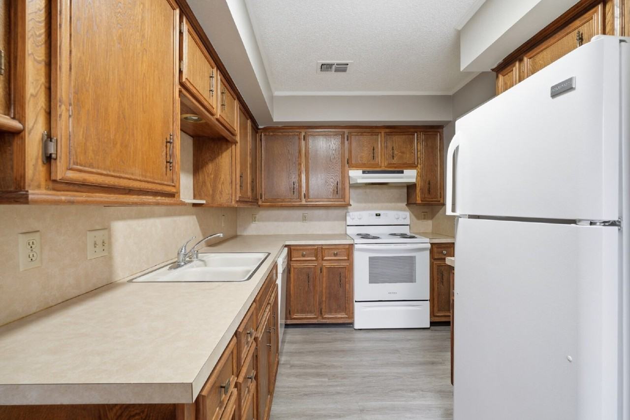 7406 Waco Ave #B - Photo 5 of 10
