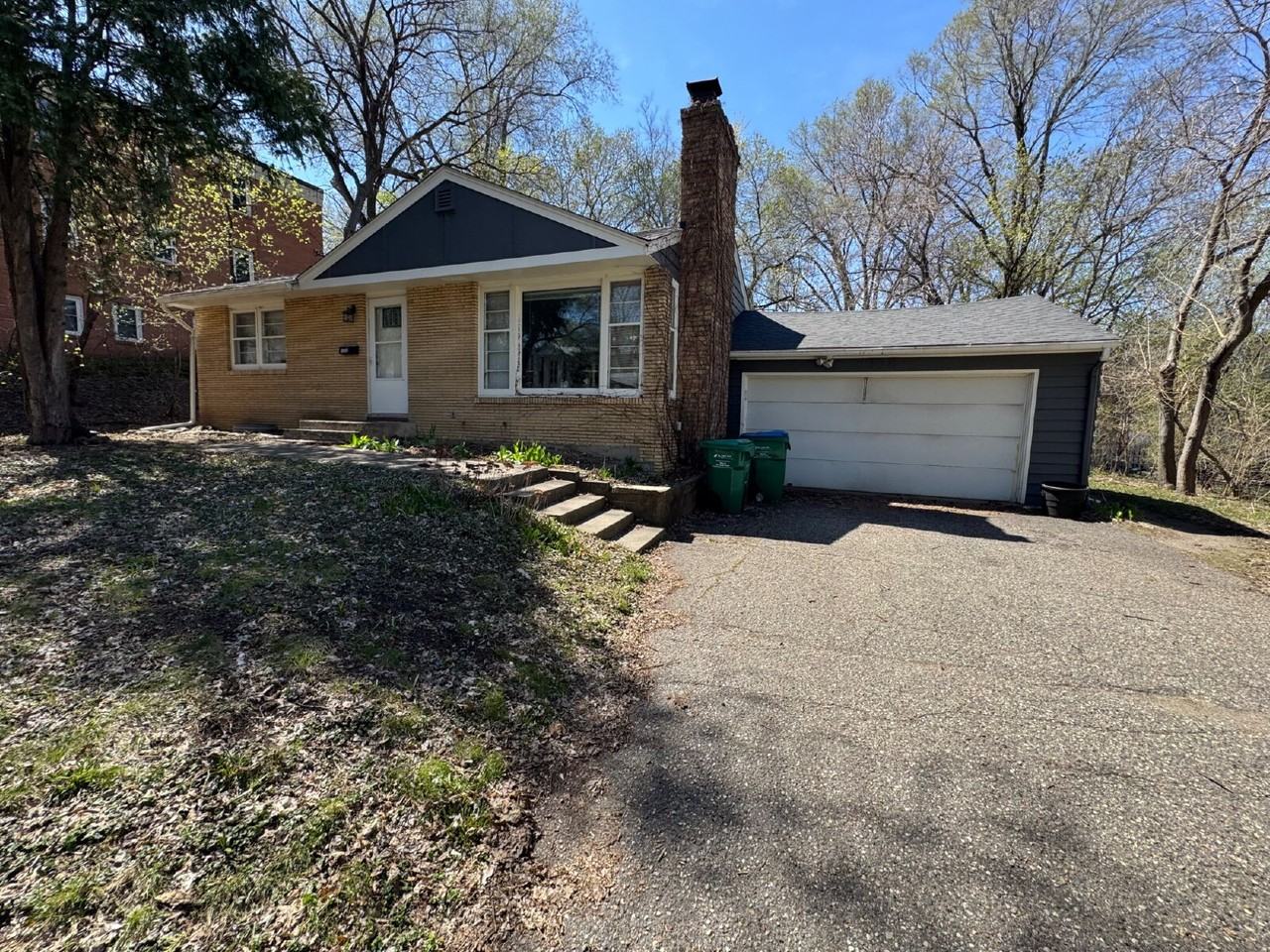 1338 Idaho Ave S - Photo 3 of 34