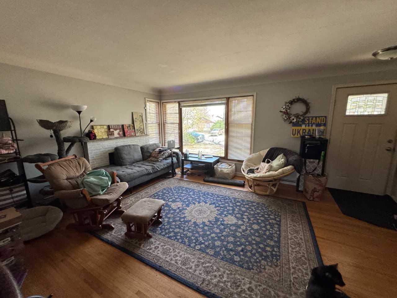 1338 Idaho Ave S - Photo 5 of 34