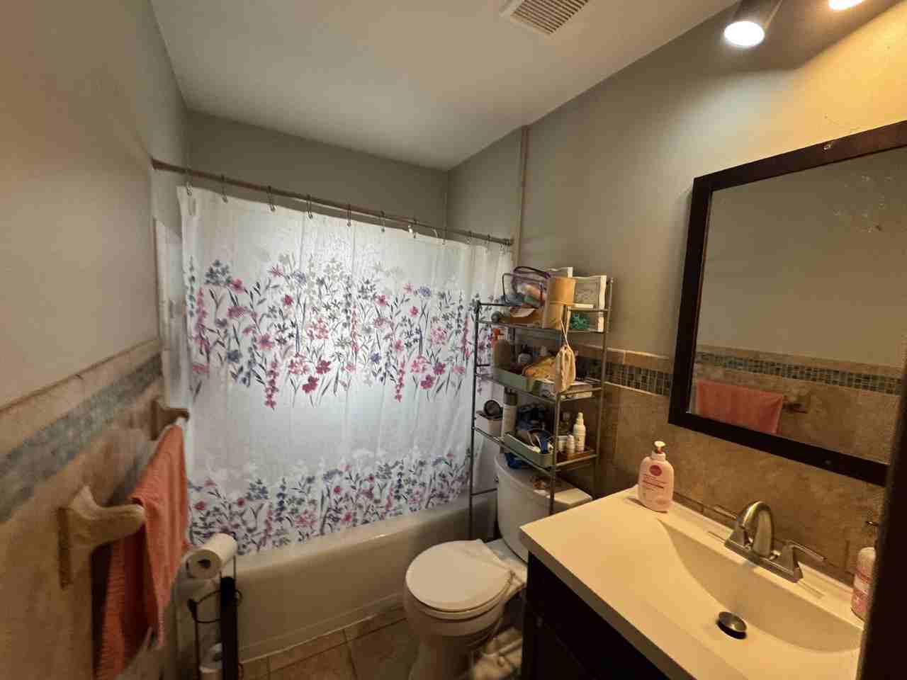 1338 Idaho Ave S - Photo 6 of 34