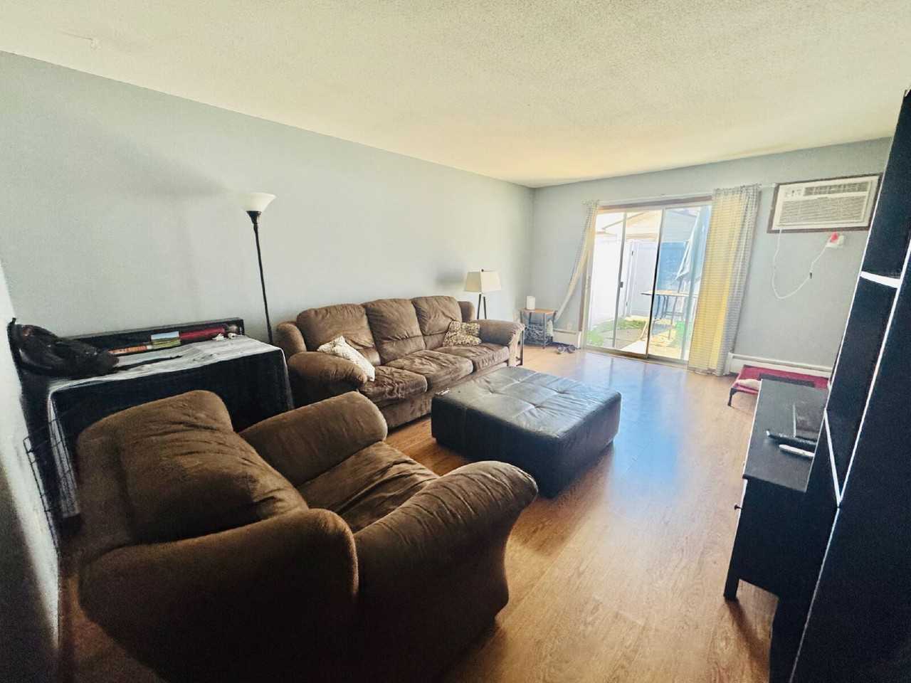 2563 Alabama Ave S - Photo 6 of 18