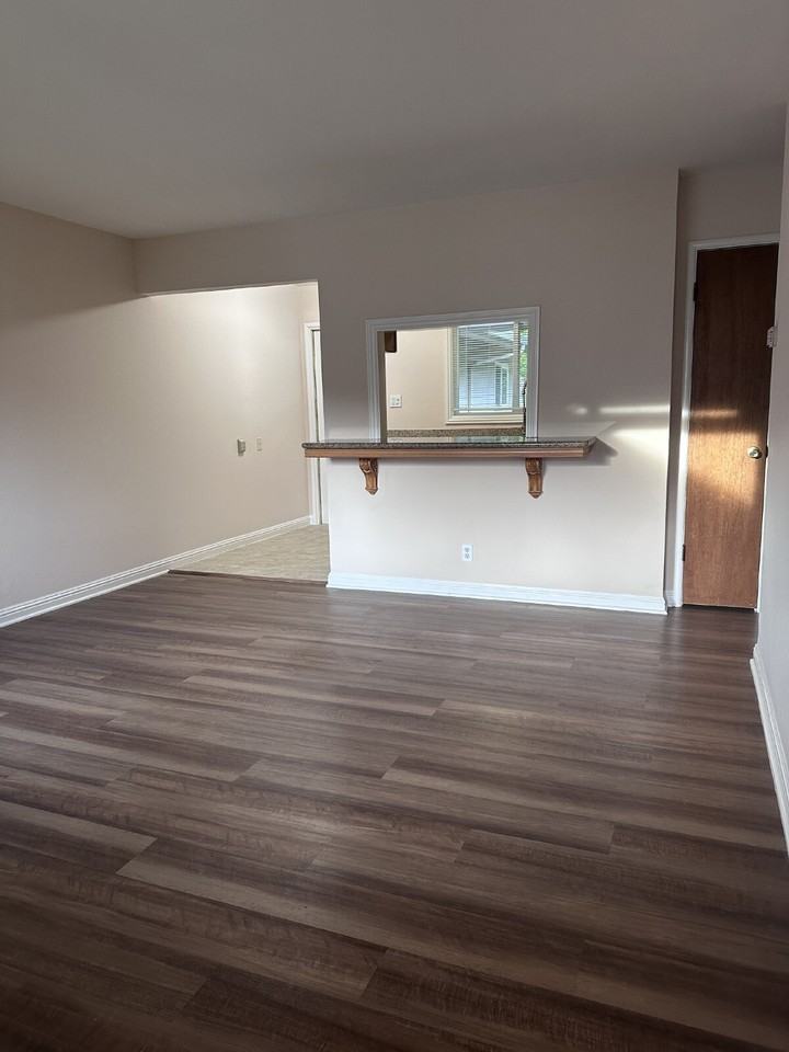 100 Belvedere Dr #7 - Photo 2 of 14