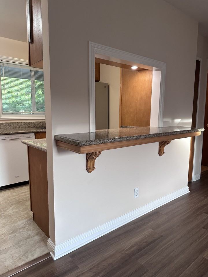 100 Belvedere Dr #7 - Photo 4 of 14