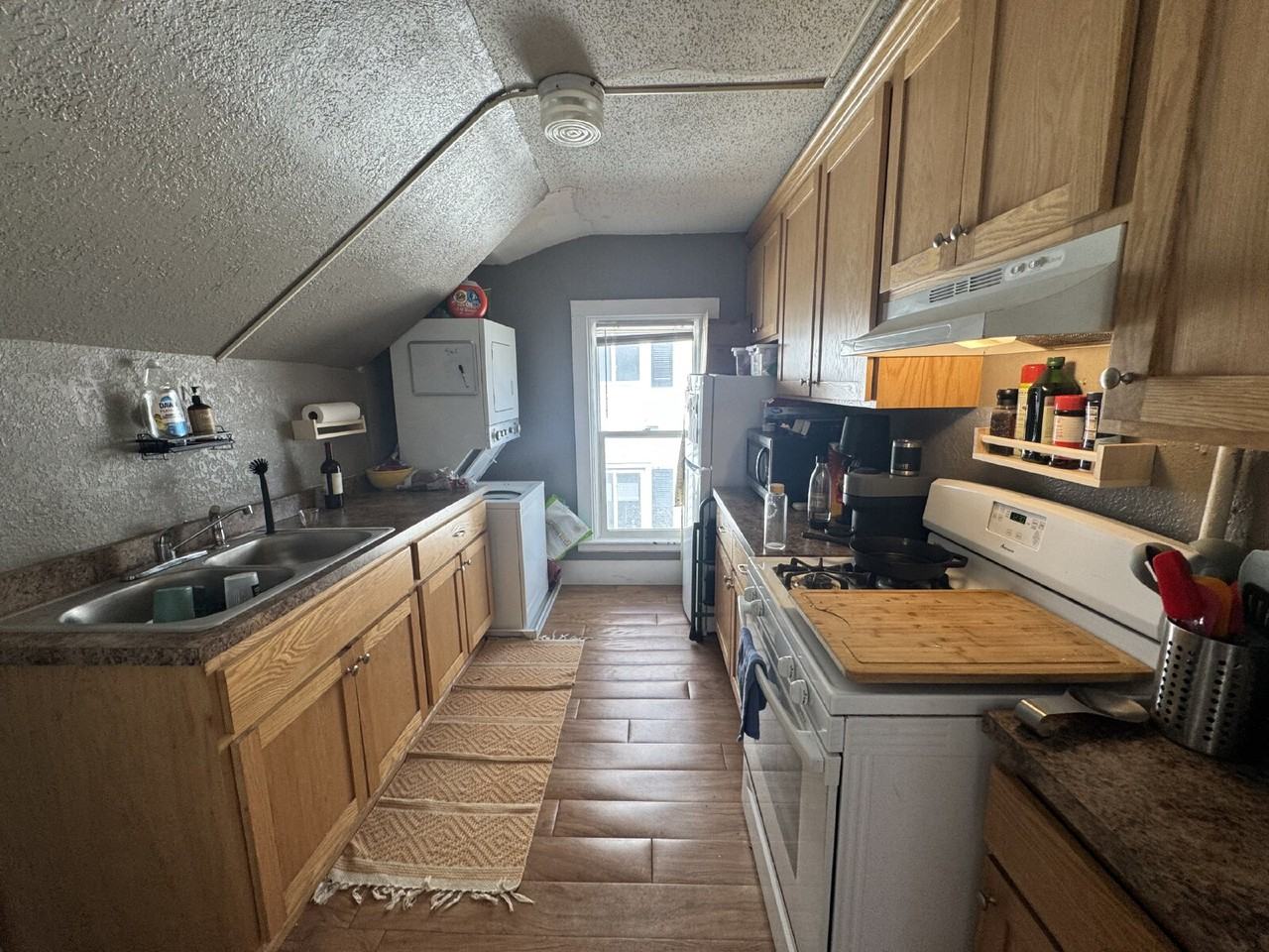 1504 4th St Ne - Photo 6 of 12