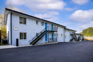 2055 Alison Ct Sw Apt 3 #Apt 3 - Photo 1 of 1