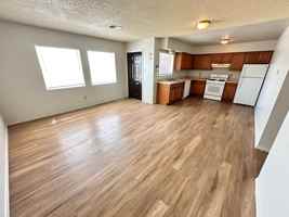 featured image of 3417 Aztec Rd Ne