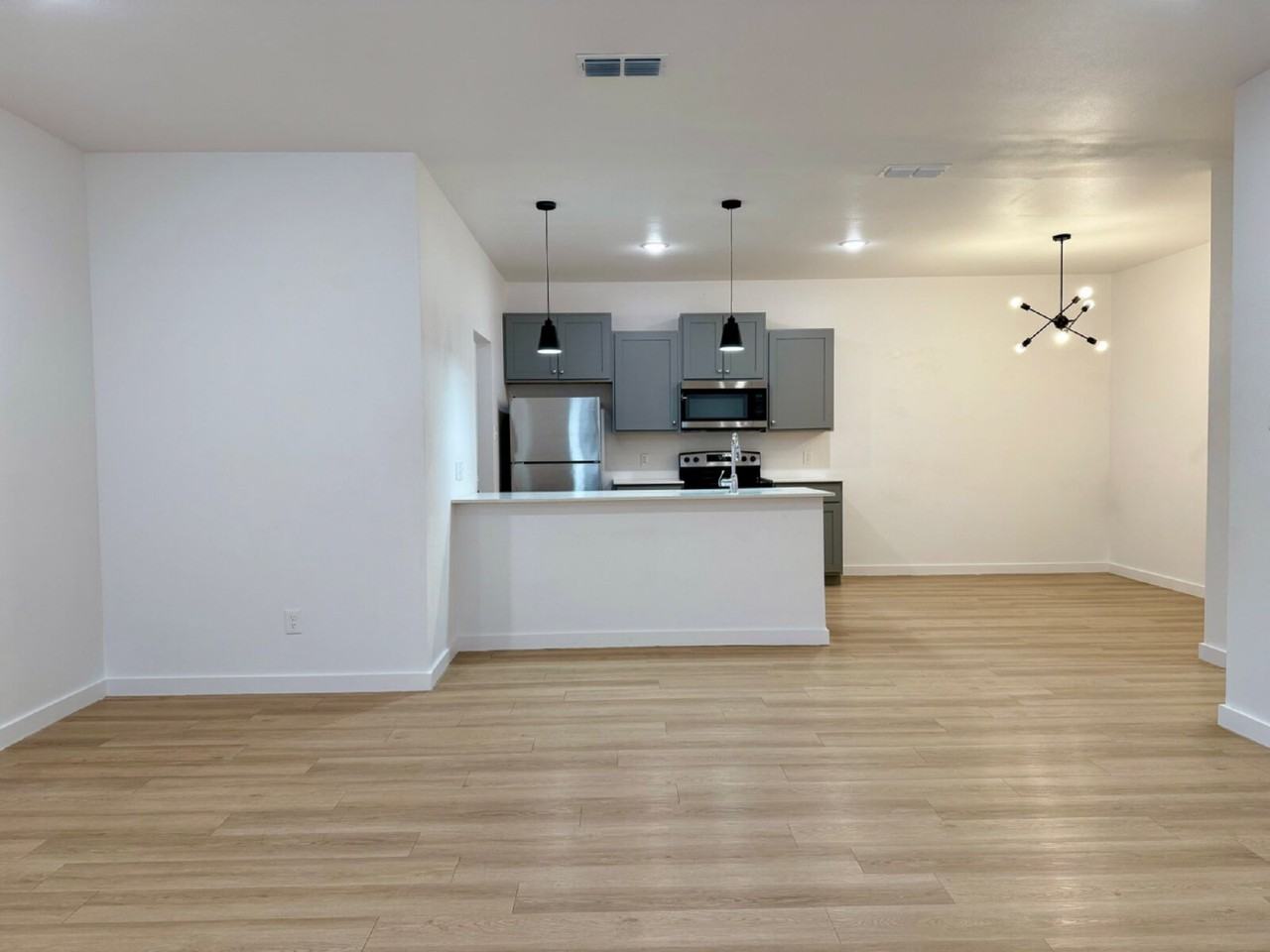 5703 Kemper St #2 - Photo 5 of 26