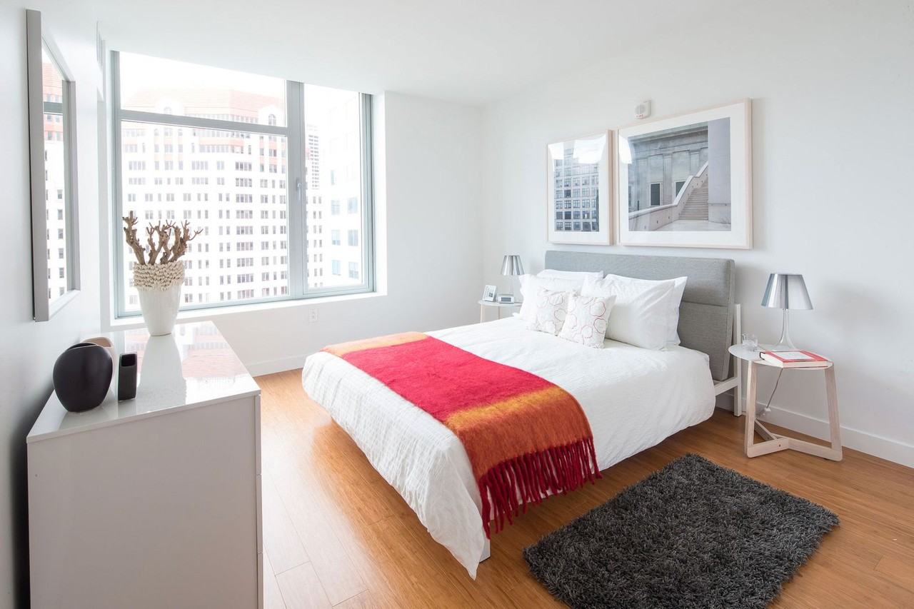 120 Kingston St - Photo 6 of 8