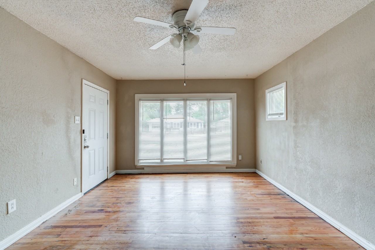 3505 29th St - Photo 4 of 24