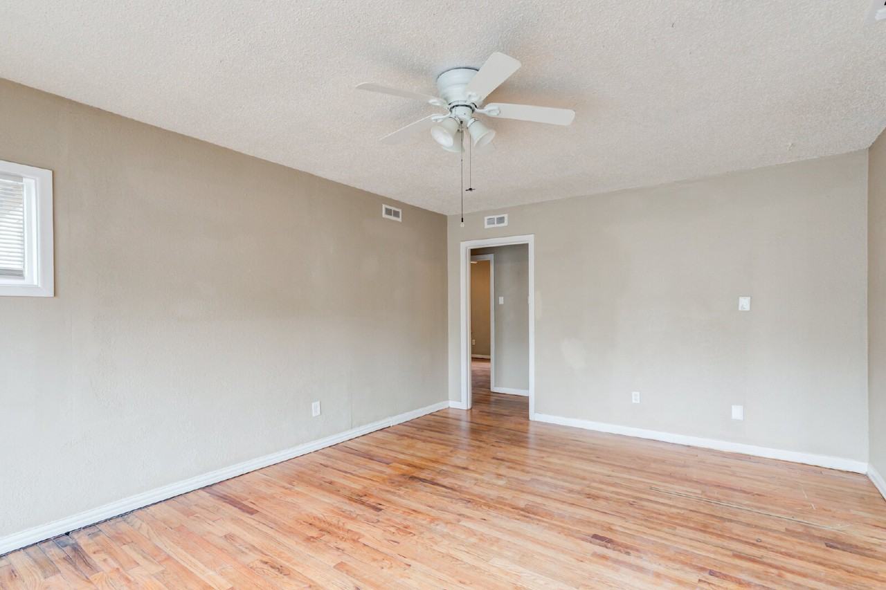 3505 29th St - Photo 5 of 24