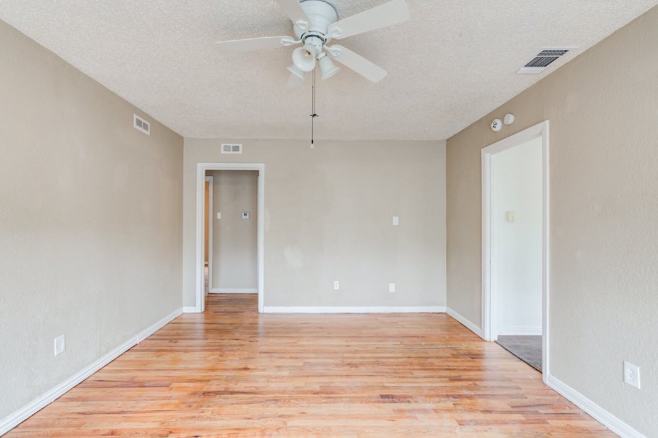 3505 29th St - Photo 6 of 24