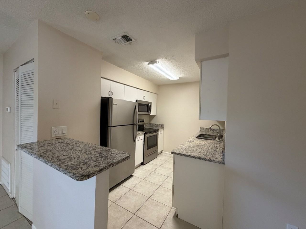 181 Old Englewood Rd - Photo 7 of 12