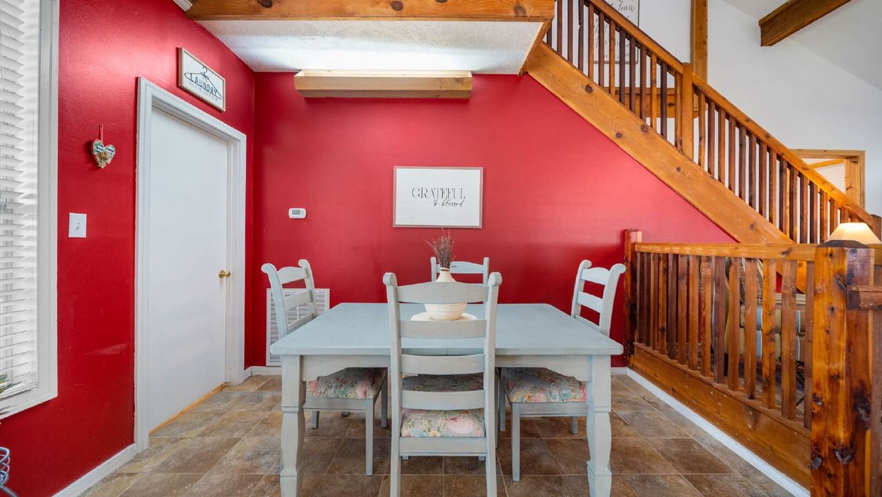 11400 Highcrest Dr - Photo 5 of 17