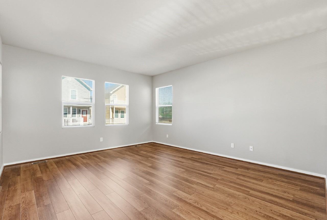 1413 Flycatcher Ln - Photo 4 of 50