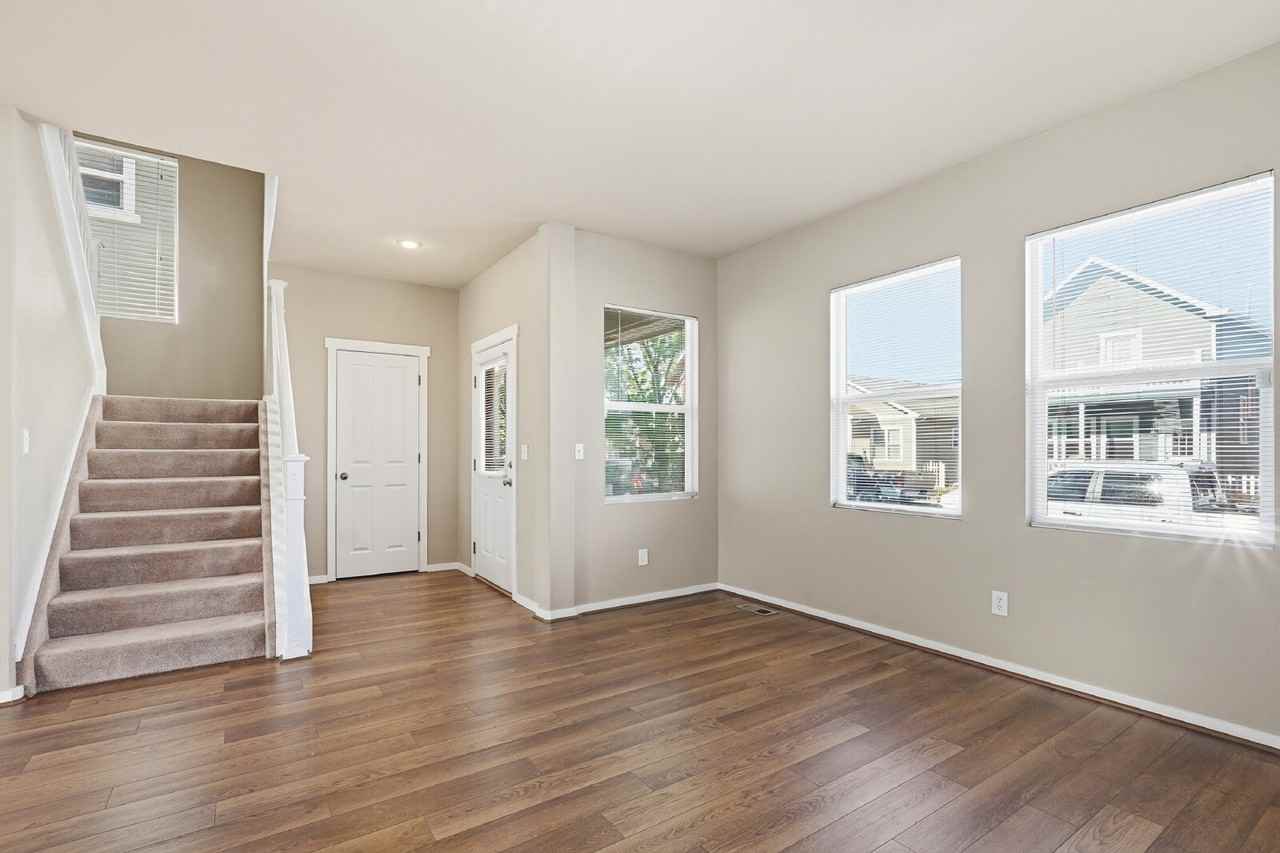 1413 Flycatcher Ln - Photo 6 of 50