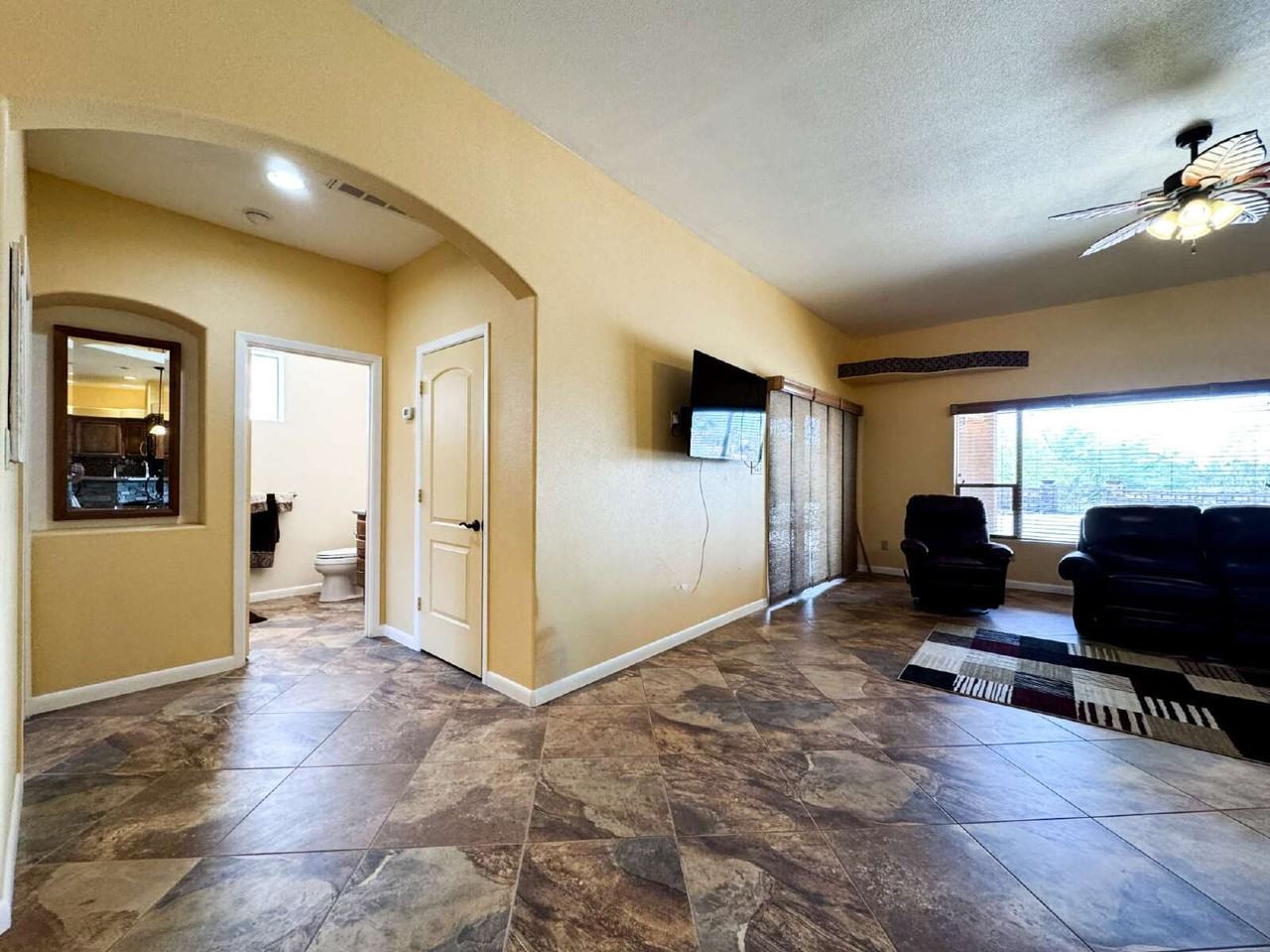 14801 E 50th St - Photo 7 of 30