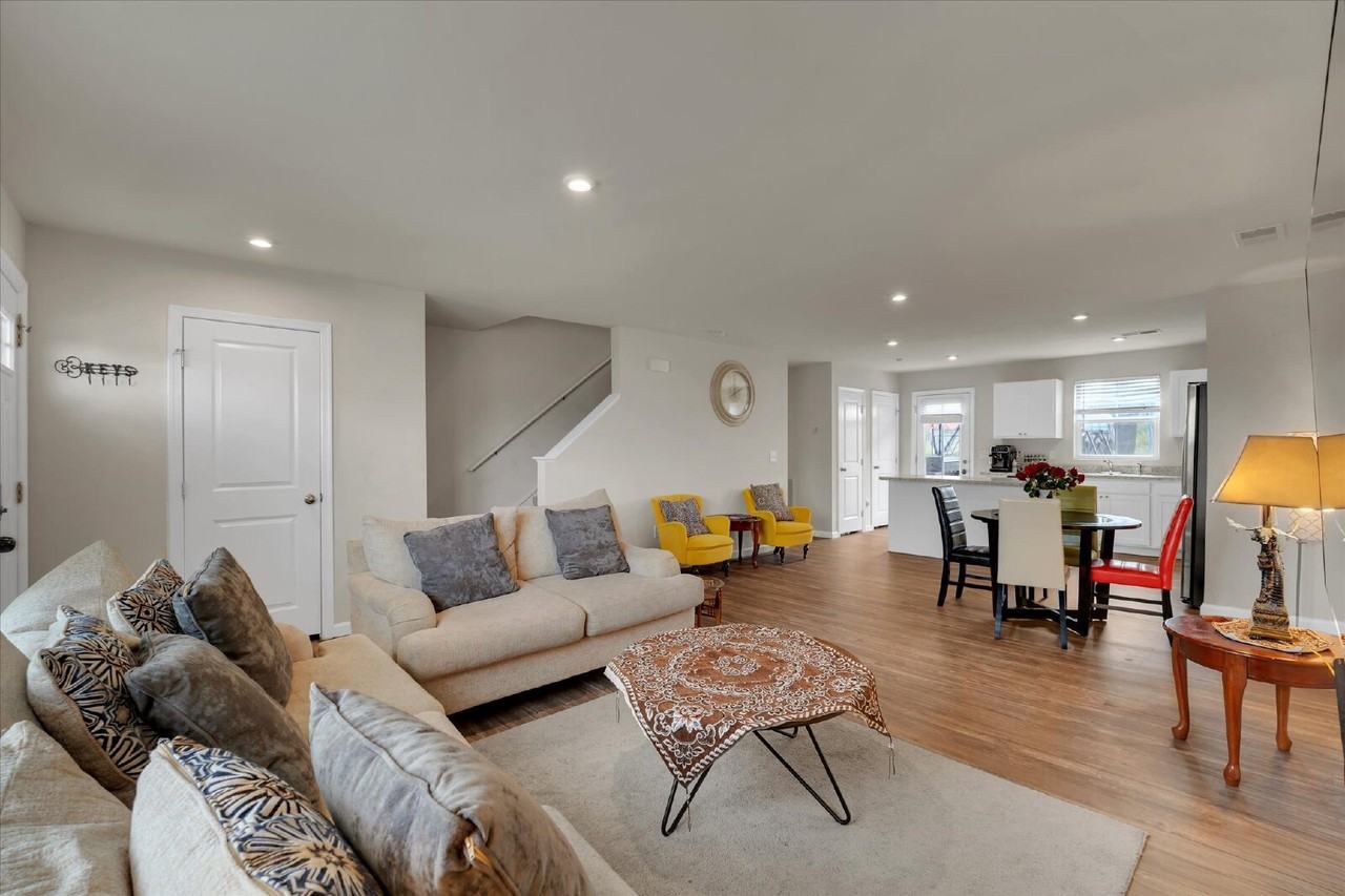 653 Mccormick Ln - Photo 5 of 26