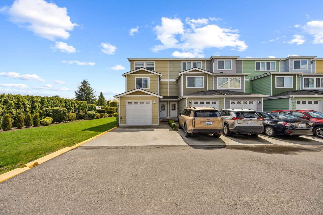 11023 Se 204th St - Photo 2 of 36