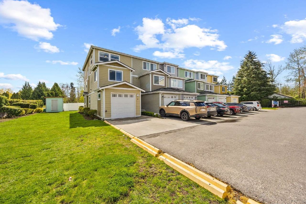 11023 Se 204th St - Photo 3 of 36