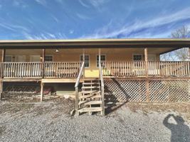 featured image of 204 Pine Ln