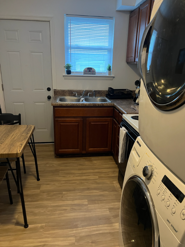 337 Woodview Ave #A - Photo 3 of 9