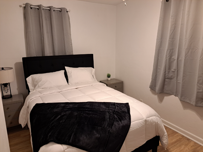 337 Woodview Ave #A - Photo 5 of 9