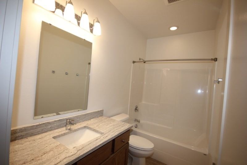 110 Colorado Ave - Photo 6 of 14