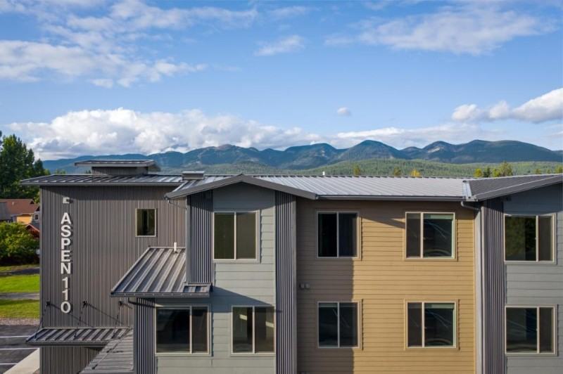 110 Colorado Ave - Photo 7 of 14