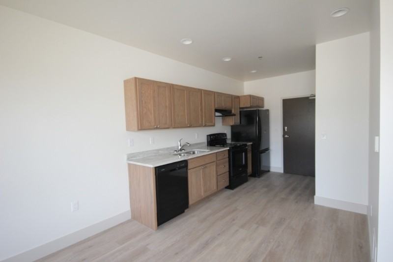 110 Colorado Ave - Photo 2 of 4